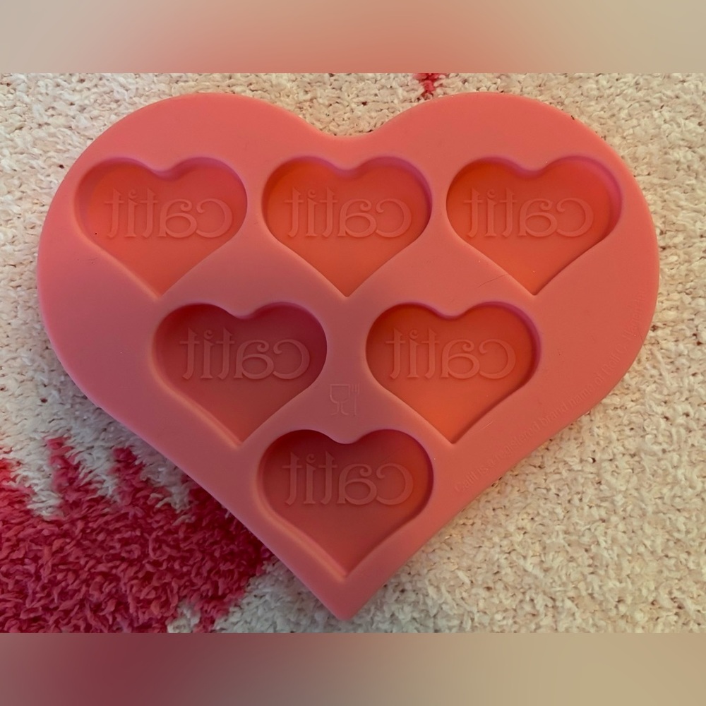 CatIT Silicone Heart Shaped Treat Mold